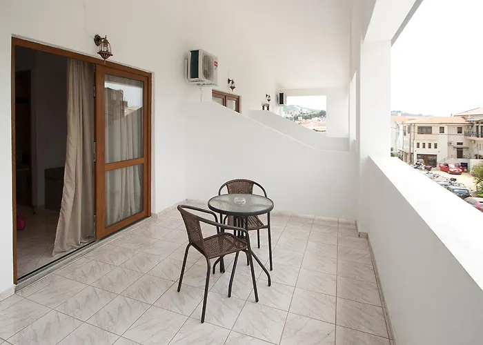 Pineapple * Skiathos Town