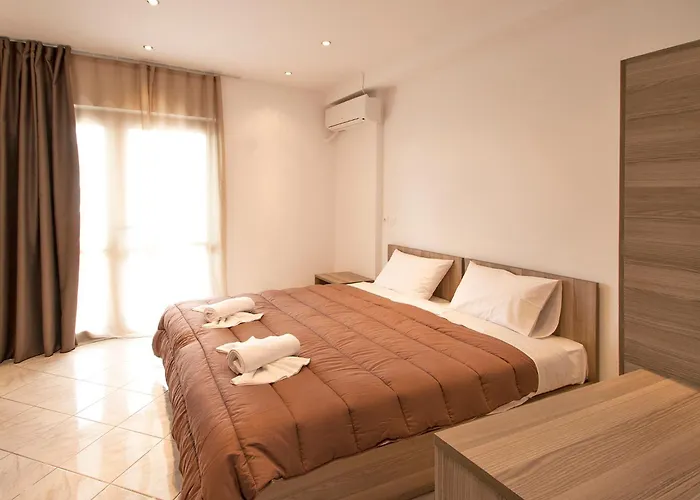 Pineapple Apartment *