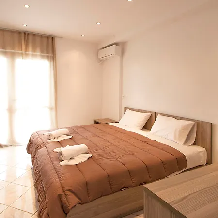 Pineapple Appartement Skiathos-stad