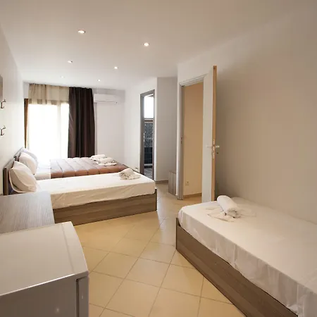 Pineapple Апартаменты Скиатос