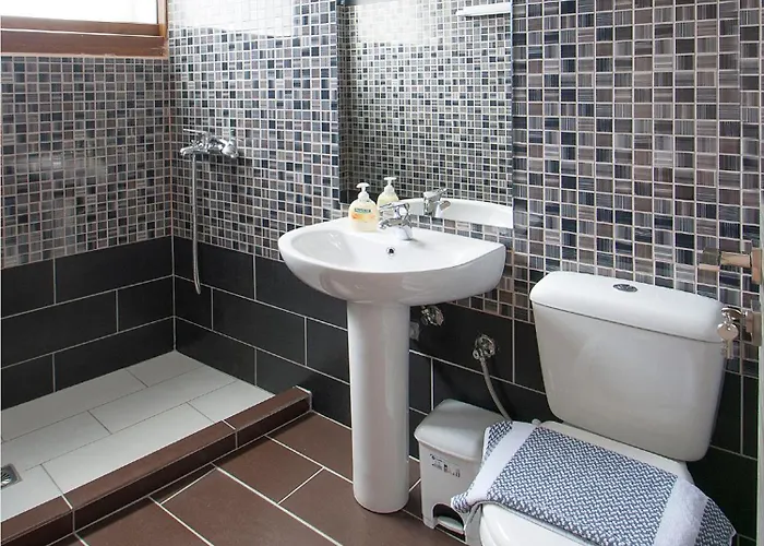 Pineapple * Skiathos-Stadt